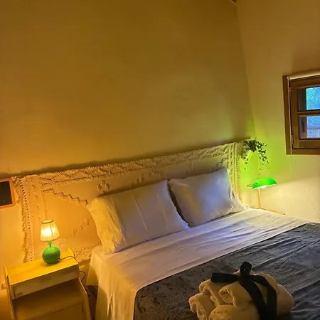 Casas Na Montanha Vistas Fantasticas Com Piscina * Vinhais