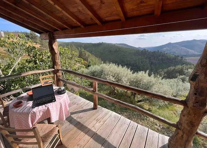 Casas Na Montanha Vistas Fantasticas Com Piscina * Vinhais